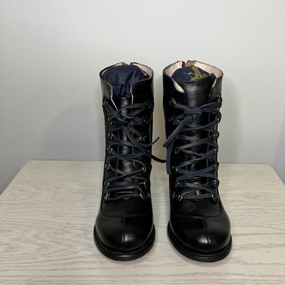 BNIB Freebird Custom Black Borow Size 9